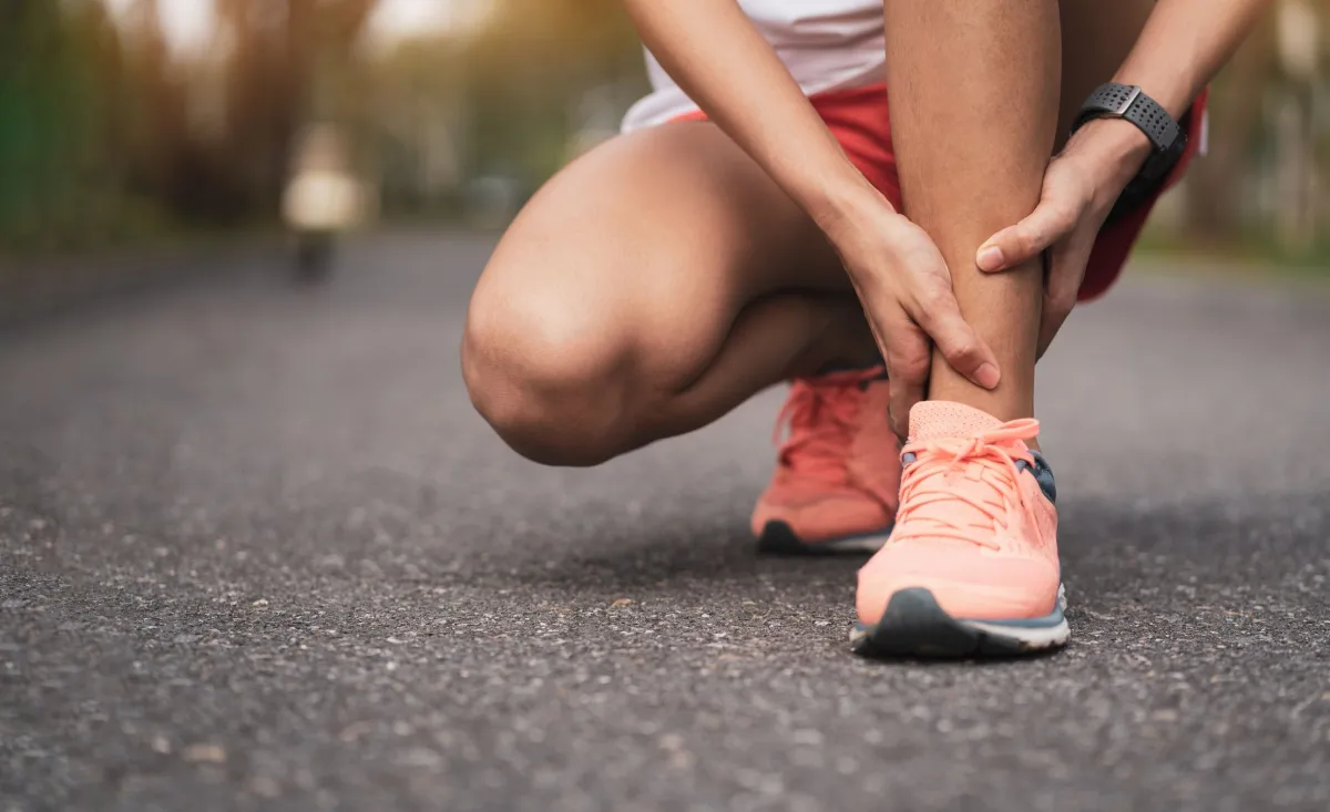 Canelite na corrida: Como o treinamento funcional resolve a dor