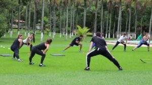 Treino funcional no final de semana na Pampulha: Como manter a consistência