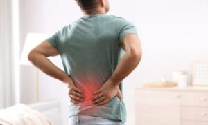 Como prevenir dores nas costas com fortalecimento