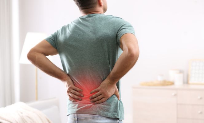 Como prevenir dores nas costas com fortalecimento